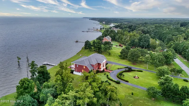 $1,895,000 | 136 Osprey Drive, Edenton, NC 27932