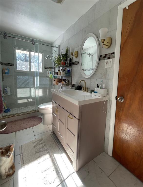 159 Marlene Road Beaver Falls, PA 15010 - Photo 9 of 16