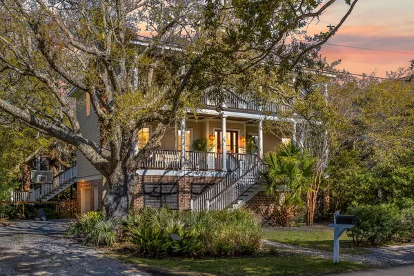 $2,795,000 | 7 William Street, Mount Pleasant, SC 29464