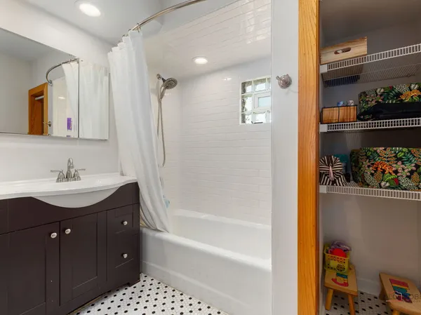 $649,000 | 4815 West Warner Avenue, Chicago, IL 60641