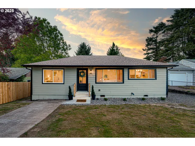 $379,900 | 171 Yelton Drive, Longview, WA 98632