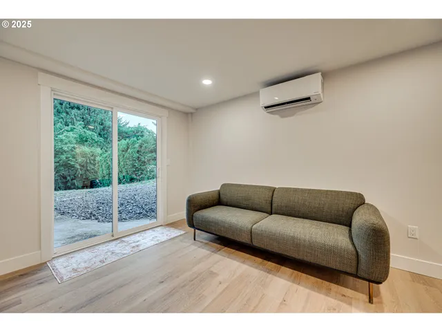 $379,900 | 171 Yelton Drive, Longview, WA 98632