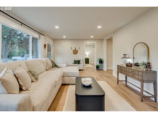 $379,900 | 171 Yelton Drive, Longview, WA 98632