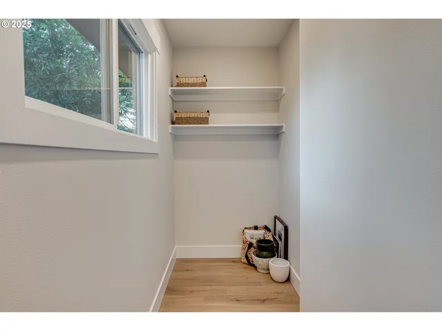 $379,900 | 171 Yelton Drive, Longview, WA 98632