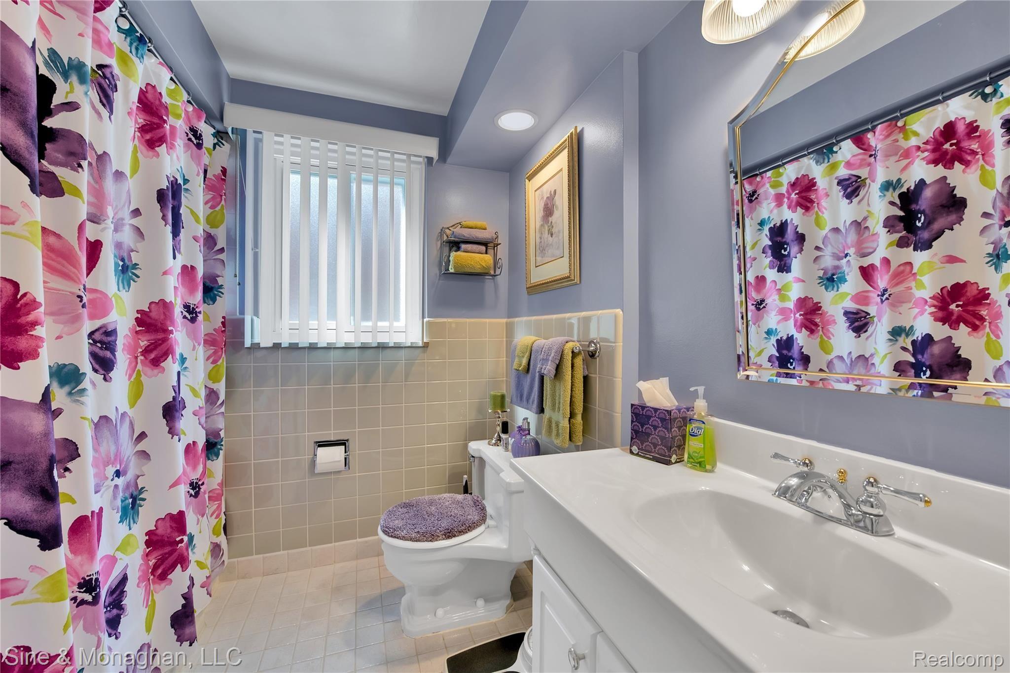 954 Harcourt Road Grosse Pointe, MI 48230 - Photo 10 of 46 956 Harcourt - HD Drone Photography-14.jpg