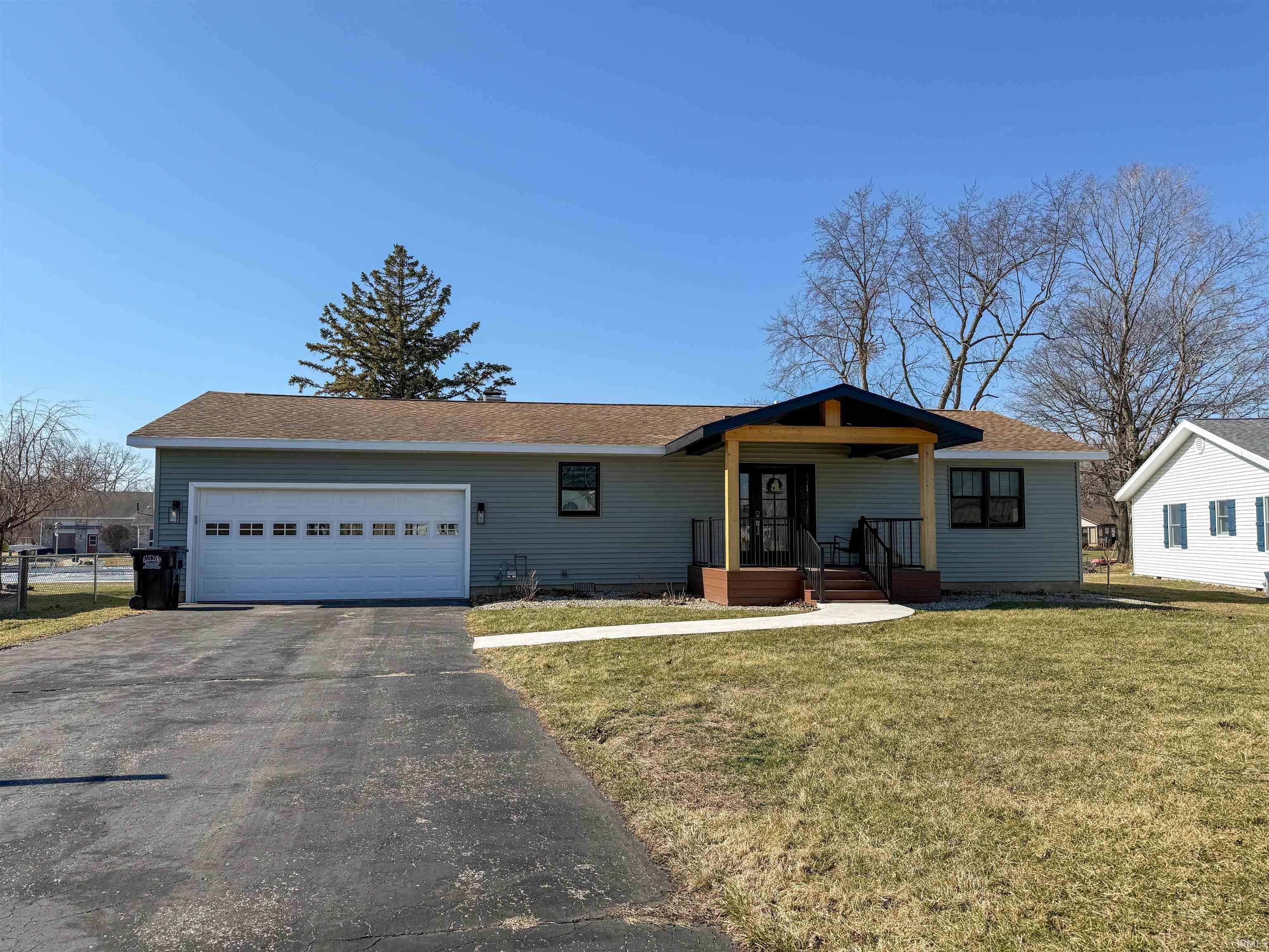 2613 Wolfs Point Drive Rochester, IN 46975 - Photo 10 of 36