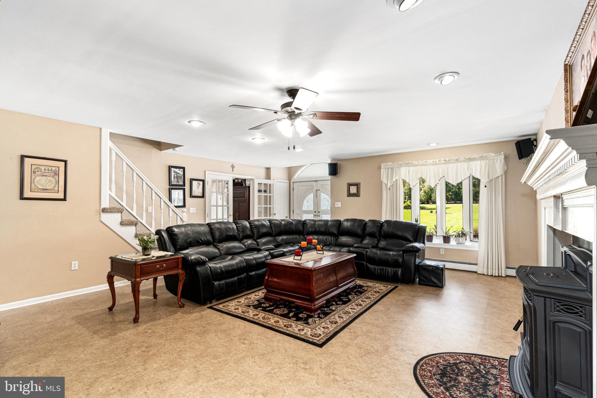 1903 West Bangor Road Bangor, PA 18013 - Photo 3 of 27 Gallery Image 3