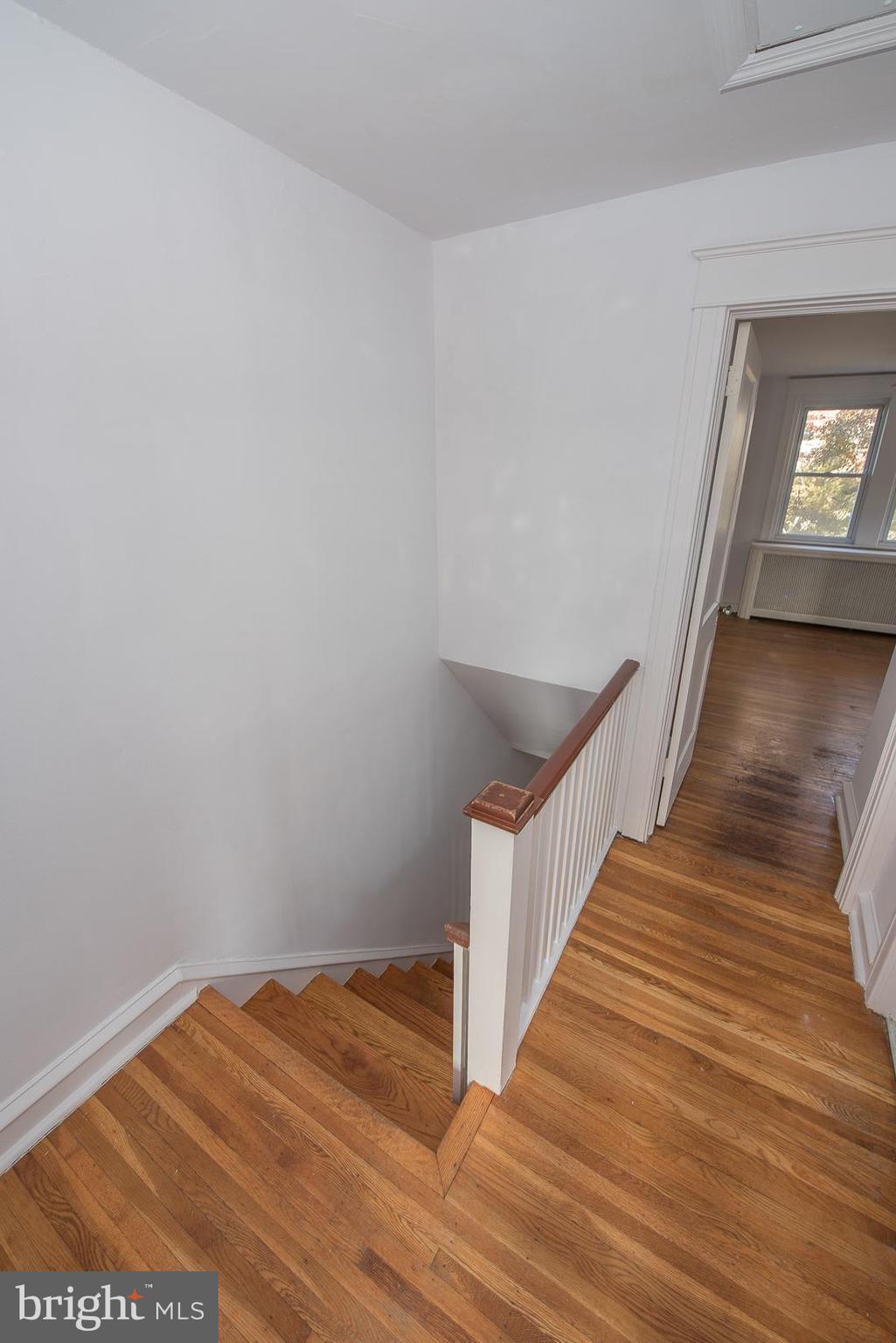 623 Kenilworth Road Ardmore, PA 19003 - Photo 14 of 22 Stairway to 2nd Floor