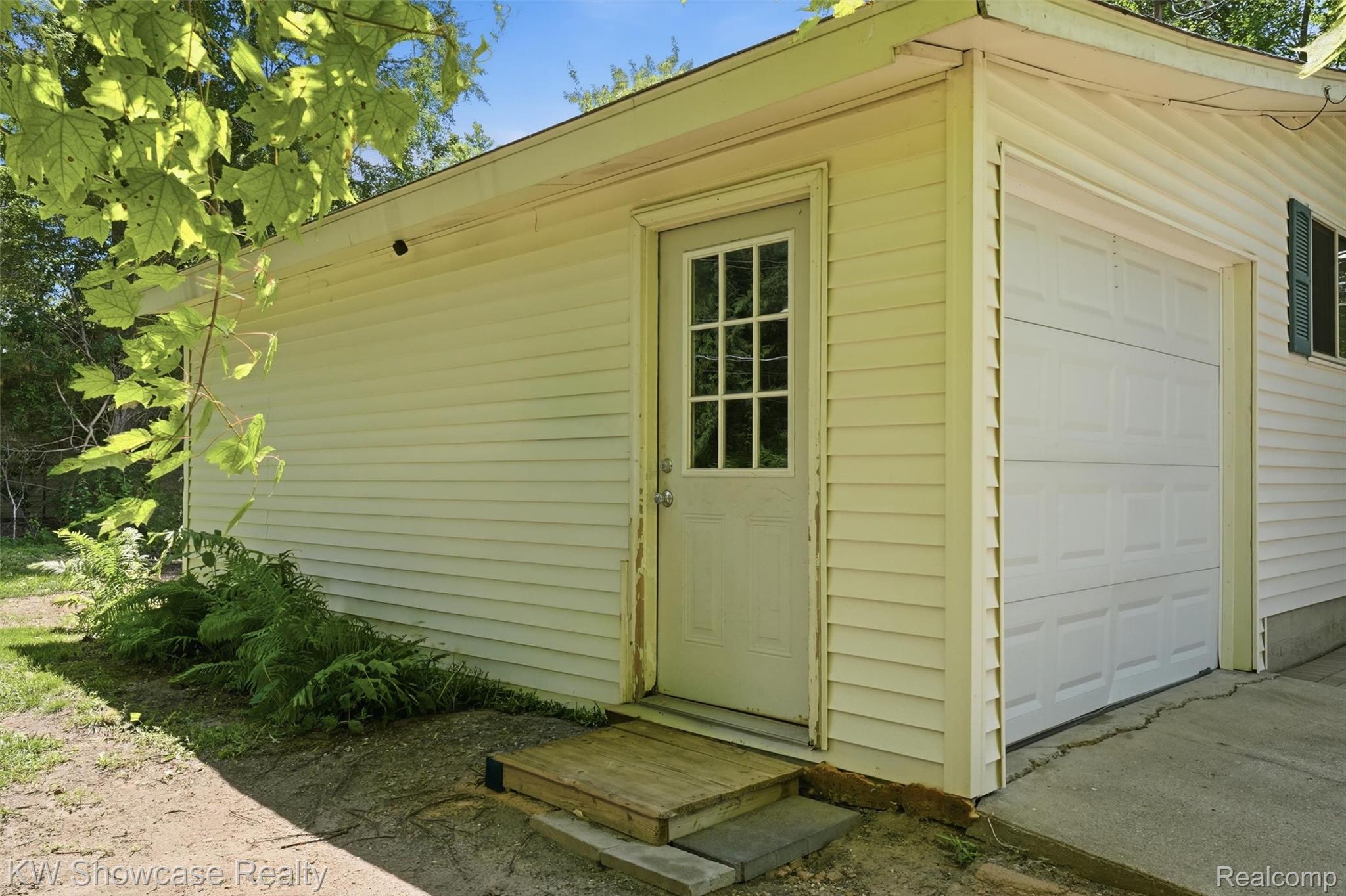 801 Farnsworth Road White Lake, MI 48386 - Photo 27 of 30 33-DSC02394.jpg