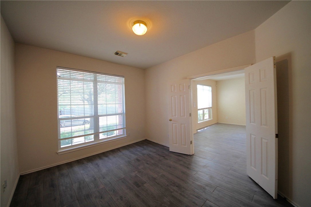 15843 Garrison Circle Austin, TX 78717 - Photo 5 of 19
