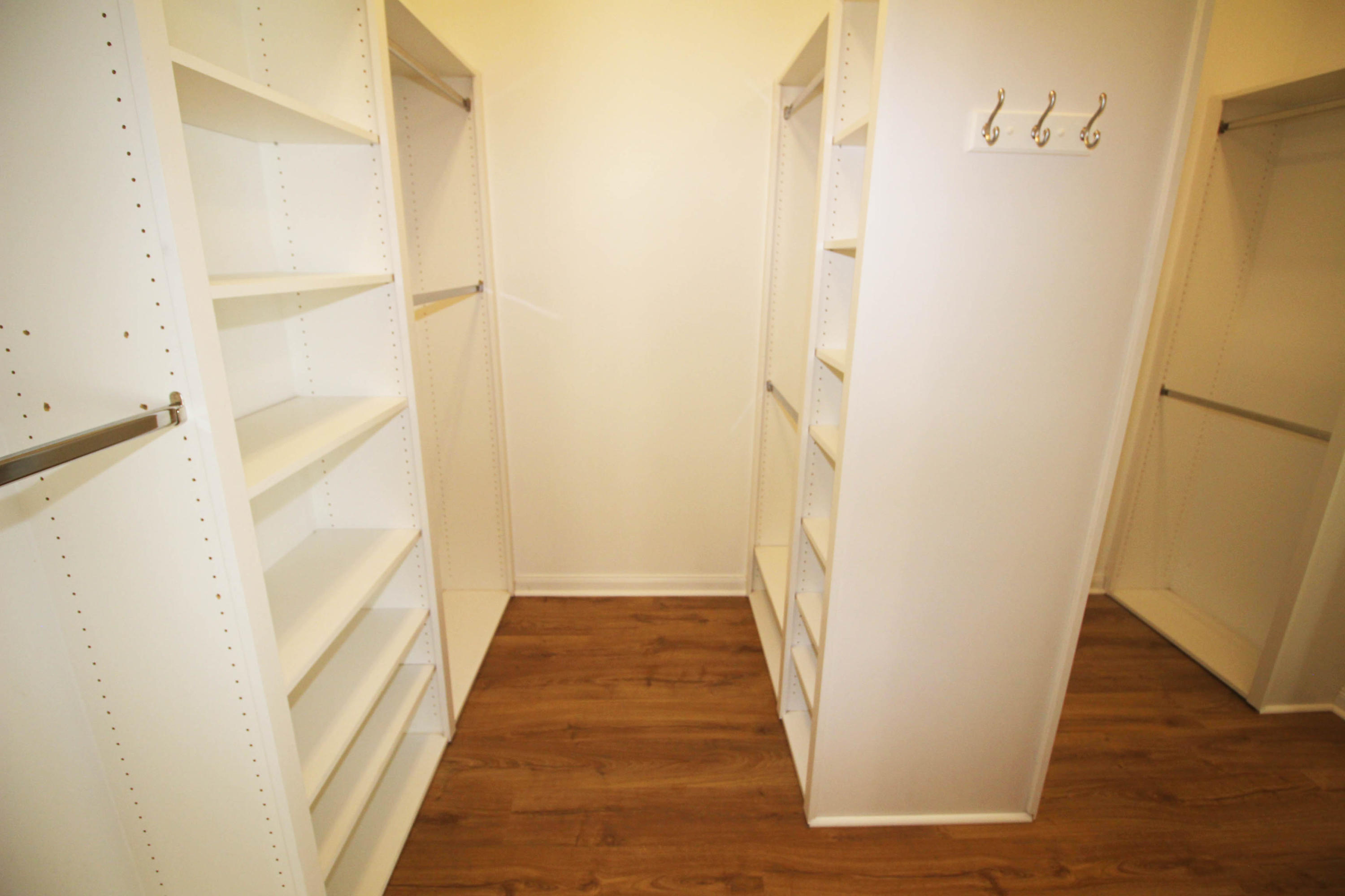 256 San Remo Drive Jupiter, FL 33458 - Photo 33 of 66 a view of a hallway