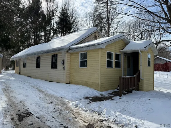 $69,900 | 6892 Stanwix Avenue, Rome, NY 13440