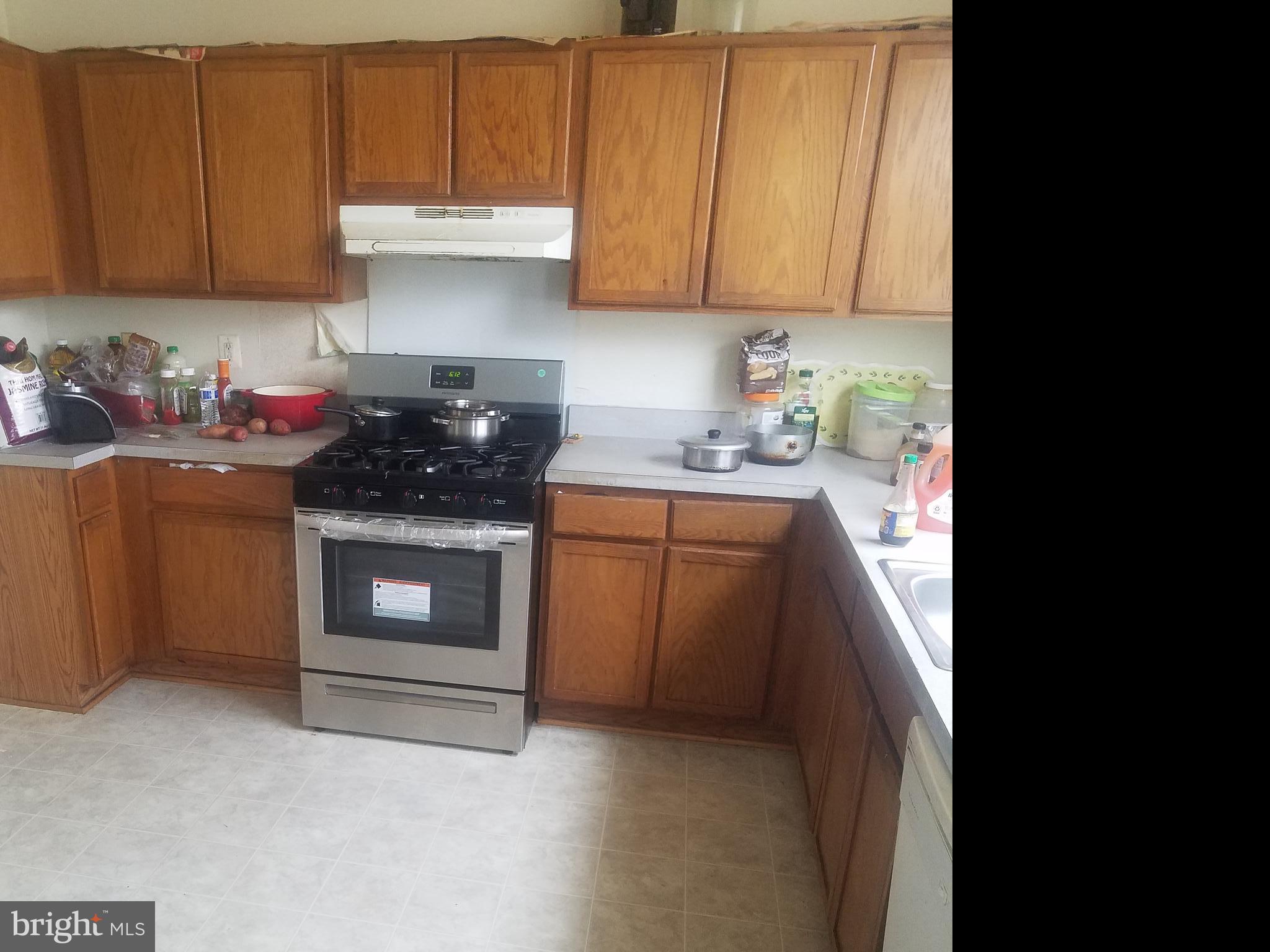 1832 Tubman Road Southeast Washington, DC 20020 - Photo 3 of 3 HUGE KITCHEN