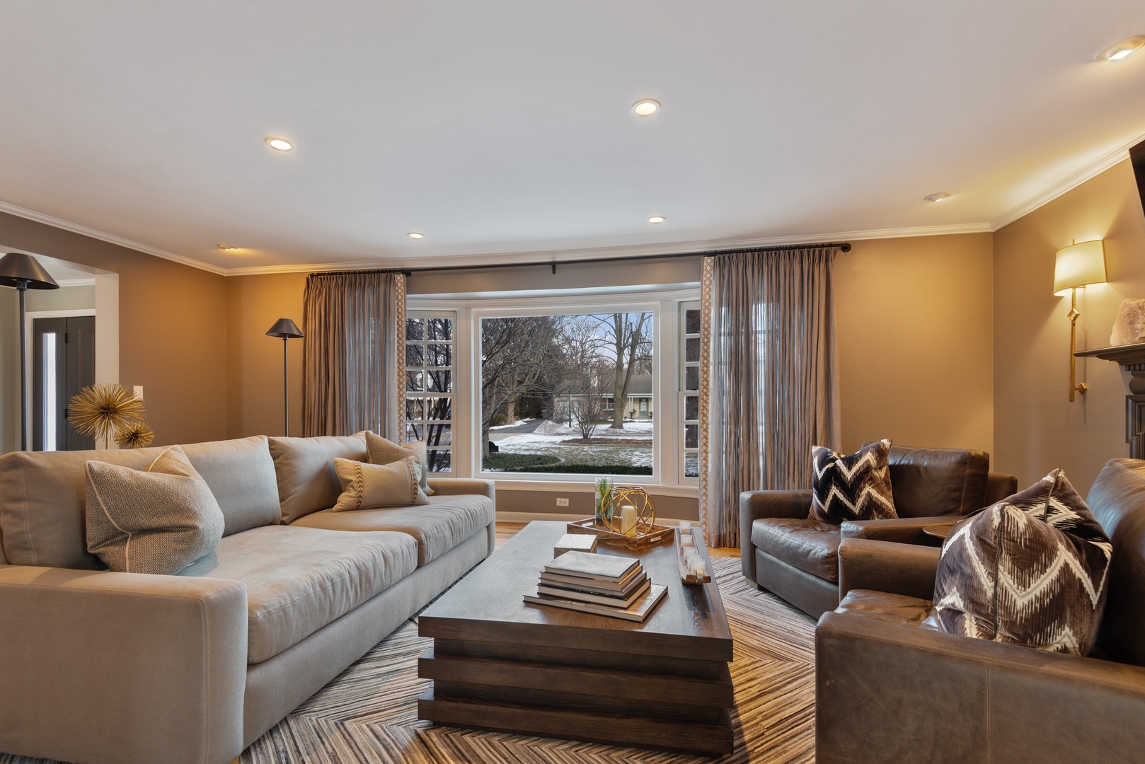 909 Seneca Road Wilmette, IL 60091 - Photo 3 of 23