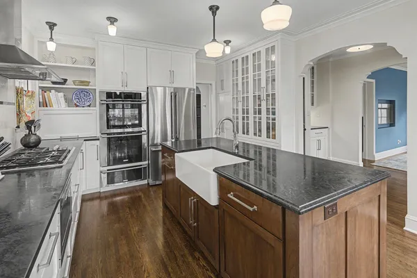 $1,059,000 | 2708 Ewing Avenue South, Minneapolis, MN 55416