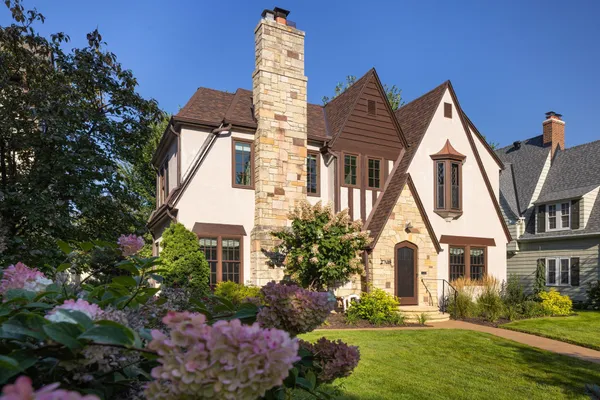$1,059,000 | 2708 Ewing Avenue South, Minneapolis, MN 55416