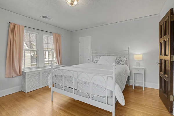 $1,059,000 | 2708 Ewing Avenue South, Minneapolis, MN 55416