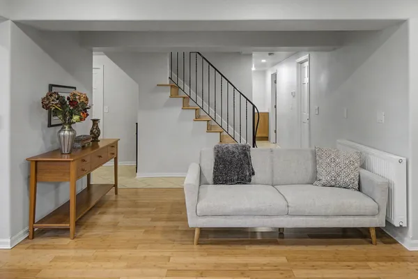 $1,059,000 | 2708 Ewing Avenue South, Minneapolis, MN 55416