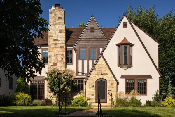 $1,059,000 | 2708 Ewing Avenue South, Minneapolis, MN 55416