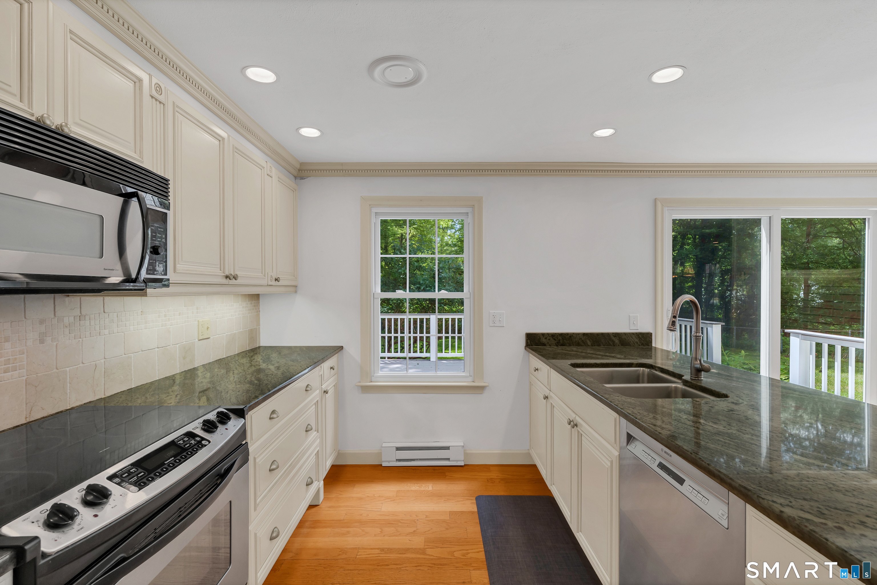 12 Wychwood Road Old Lyme, CT 06371 - Photo 12 of 25