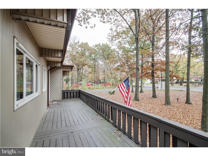 400 Sunset Road Burlington Township, NJ 08016 - Photo 2 of 25 Deck