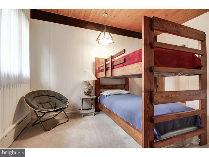 400 Sunset Road Burlington Township, NJ 08016 - Photo 13 of 25 Bedroom 2