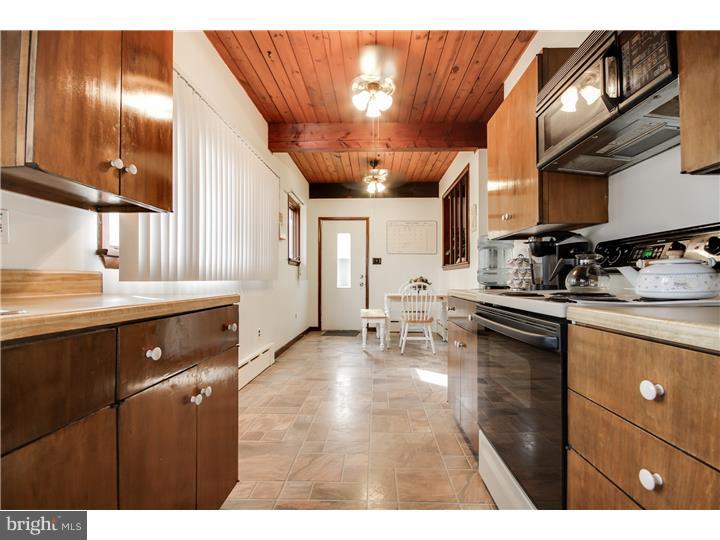400 Sunset Road Burlington Township, NJ 08016 - Photo 7 of 25 Kitchen