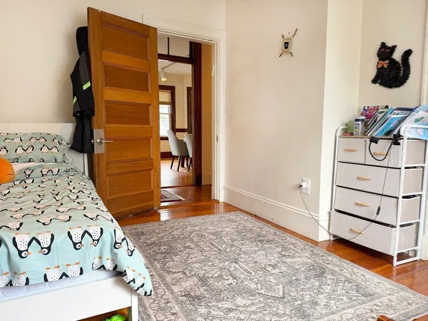 $5,500 | 70 Perry Street, Unit 3, Brookline, MA 02446