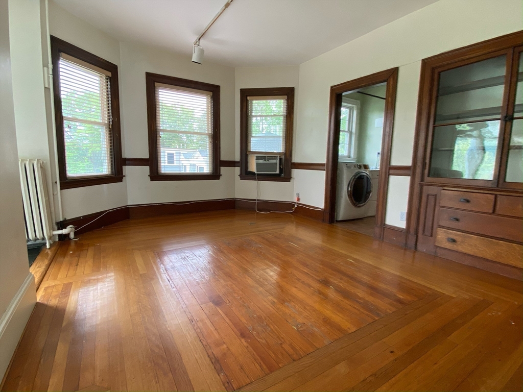 70 Perry Street, Unit 3 Brookline, MA 02446 - Photo 5 of 27