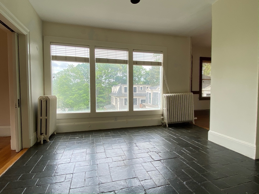 70 Perry Street, Unit 3 Brookline, MA 02446 - Photo 6 of 27