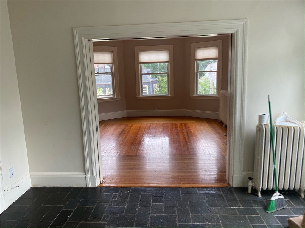 70 Perry Street, Unit 3 Brookline, MA 02446 - Photo 7 of 27