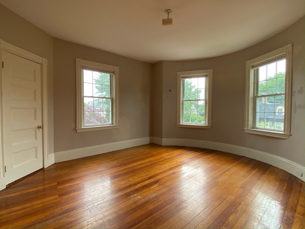 70 Perry Street, Unit 3 Brookline, MA 02446 - Photo 8 of 27