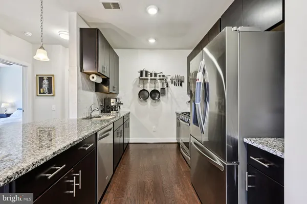 $715,000 | 2907 Bleeker Street, Unit 3206, Fairfax, VA 22031