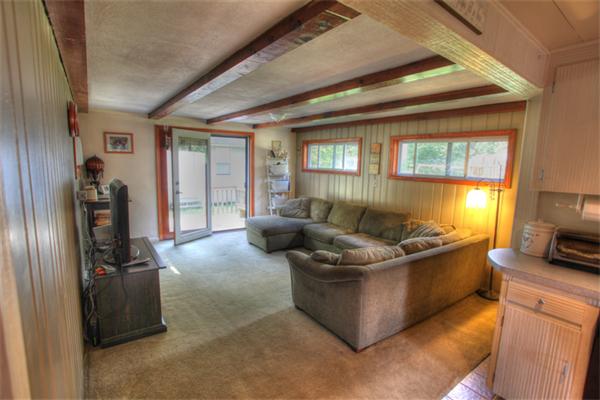 284 Lakeside Road Hanson, MA 02341 - Photo 8 of 17 Gallery Image 8
