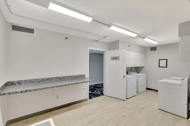 $649,000 | 5380 North Ocean Drive, Unit 5A, Singer Island, FL 33404