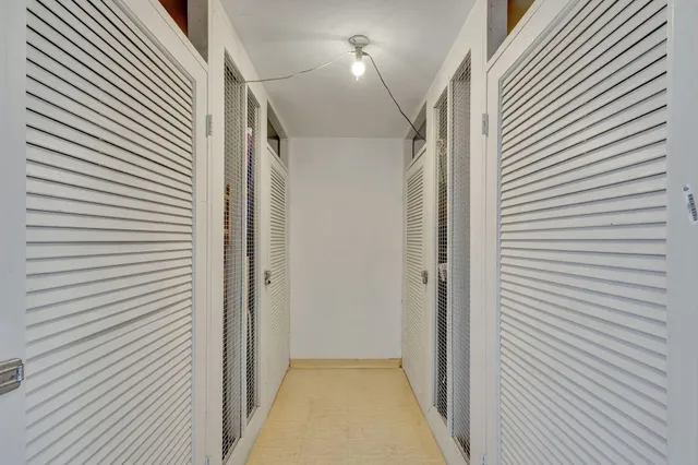 $649,000 | 5380 North Ocean Drive, Unit 5A, Singer Island, FL 33404