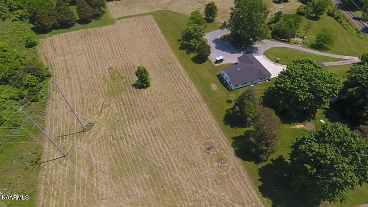 497 Mountain Road Clinton, TN 37716 - Photo 55 of 56 EB47228B-24CB-43A6-82EC-F85B2B1638C4