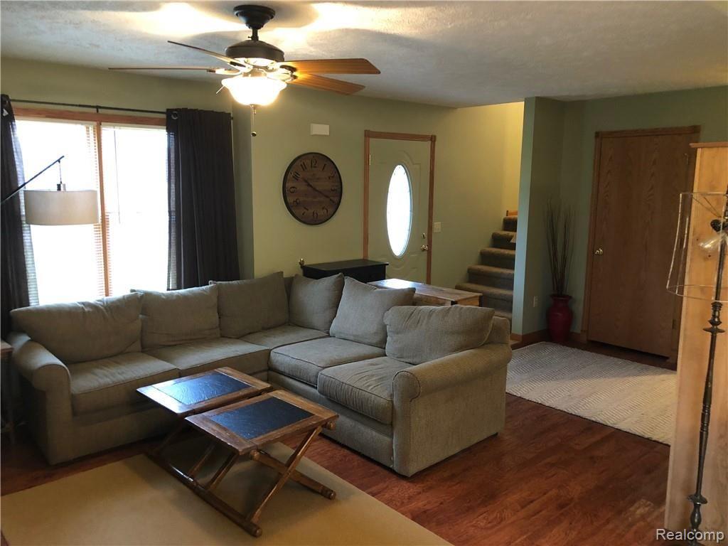 10057 Beardslee Road Perry, MI 48872 - Photo 2 of 30 1b.JPG