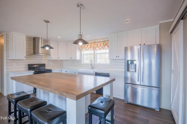 $409,900 | 3507 Chuckey Highway, Limestone, TN 37681