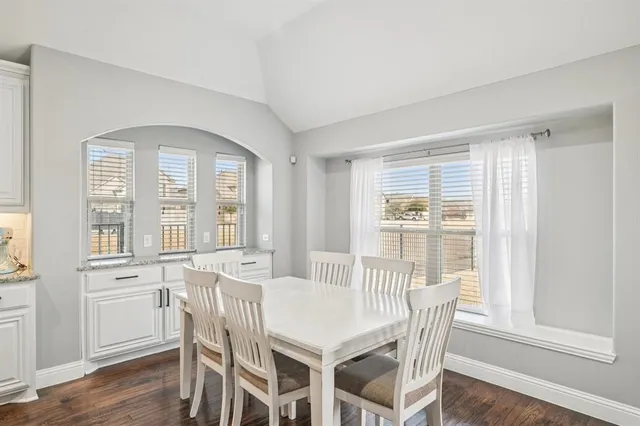 $525,000 | 9413 Lakeway Drive, Argyle, TX 76226