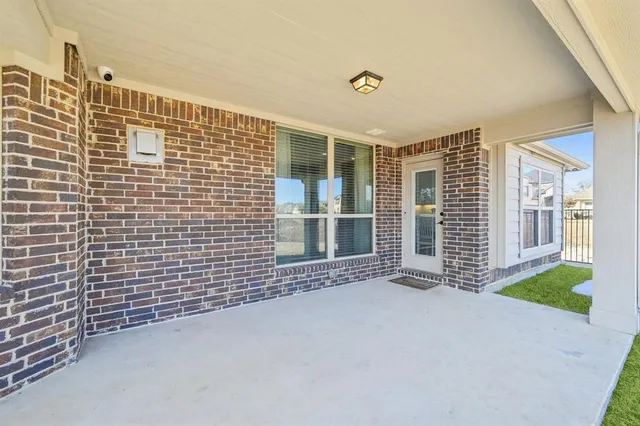 $525,000 | 9413 Lakeway Drive, Argyle, TX 76226