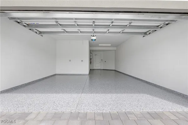 a view of utility room