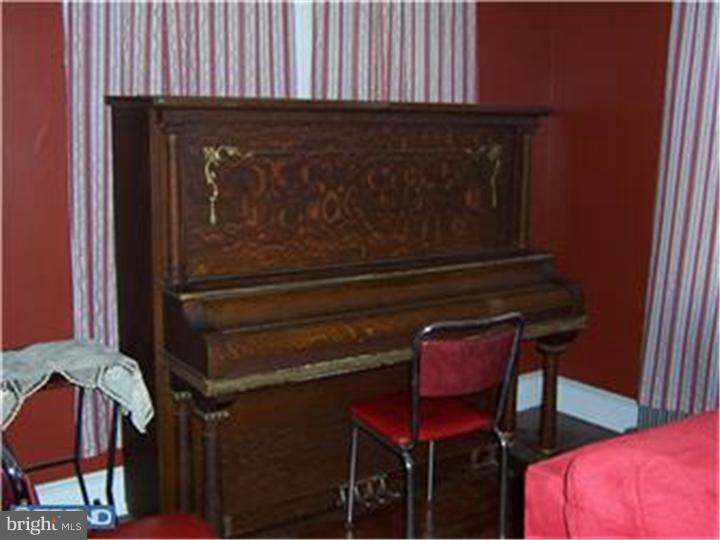 1972 Ridge Road Pottstown, PA 19465 - Photo 14 of 25 Gallery Image 14