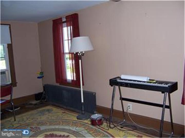 1972 Ridge Road Pottstown, PA 19465 - Photo 22 of 25 Gallery Image 22