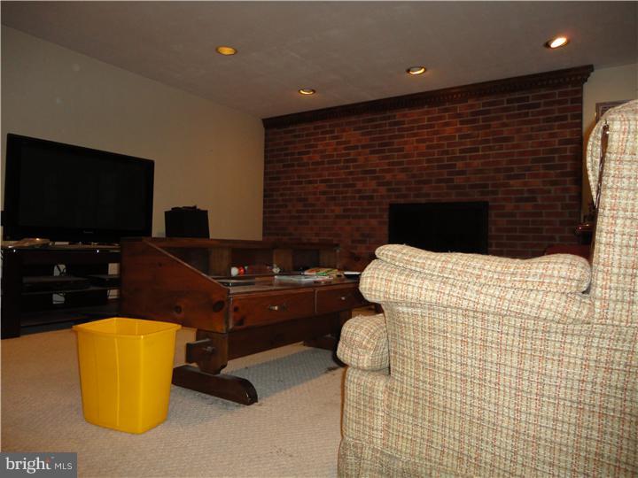 611 Scotch Road Pennington, NJ 08534 - Photo 14 of 21 Family Room