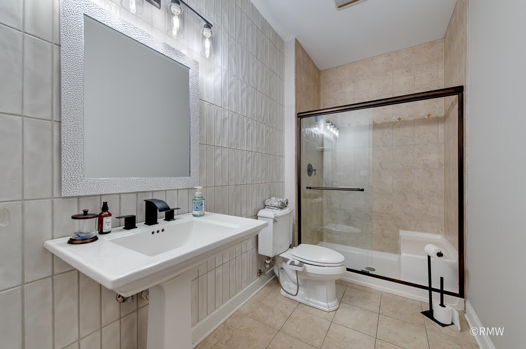 729 7th Avenue Addison, IL 60101 - Photo 5 of 47
