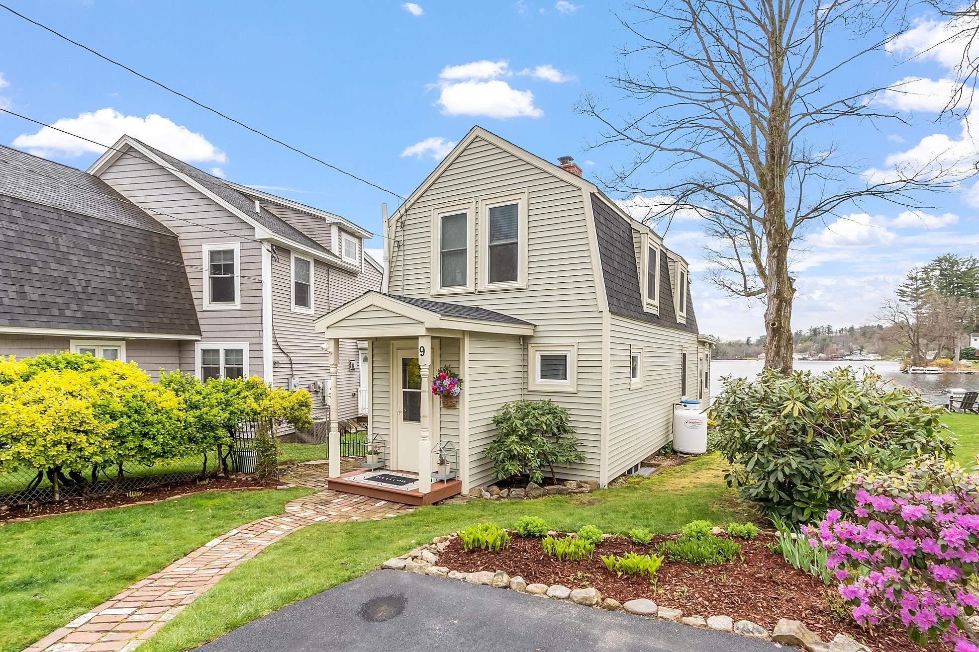 9 North Shore Road Derry, NH 03038 - Photo 2 of 40