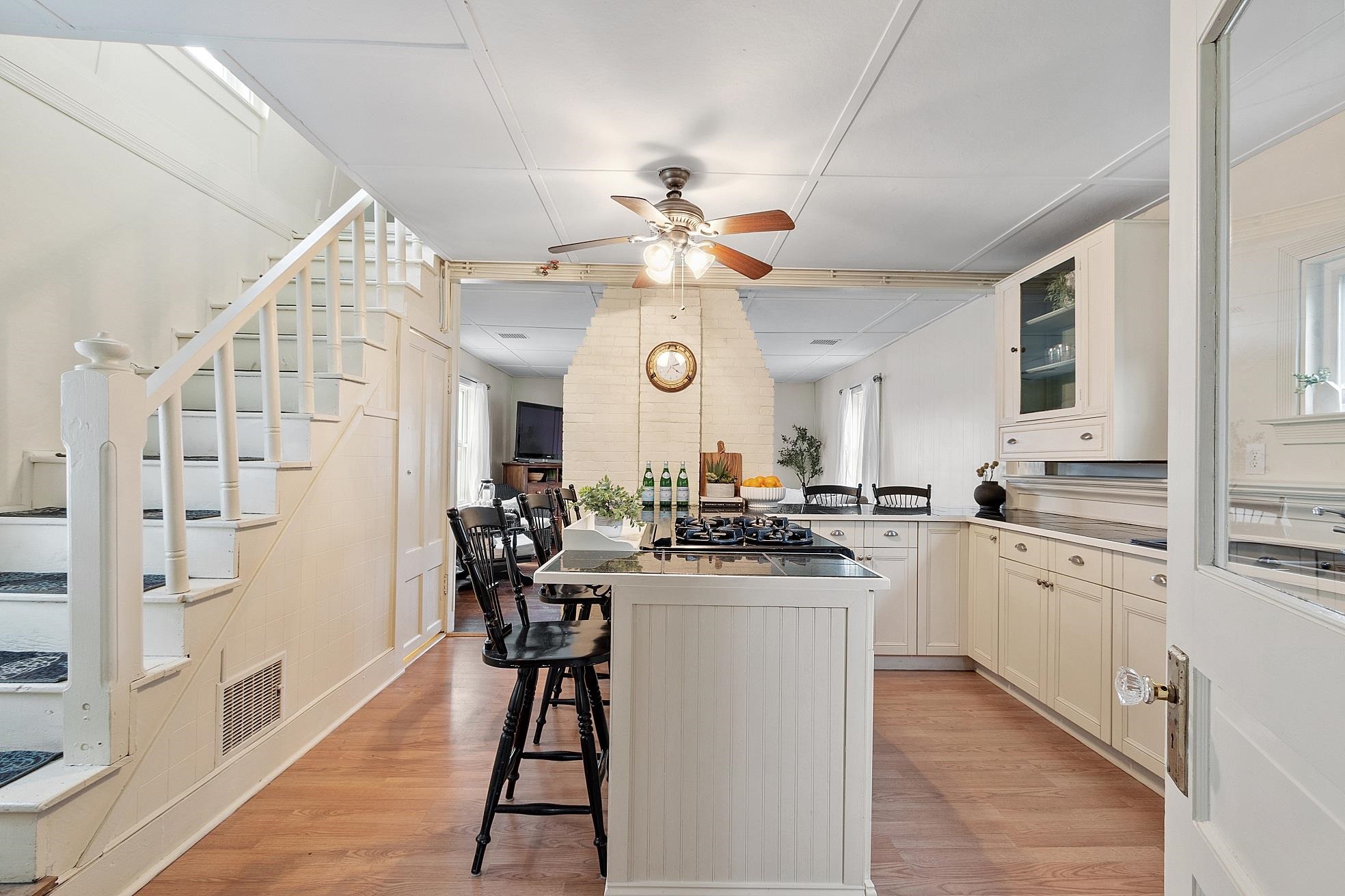 9 North Shore Road Derry, NH 03038 - Photo 6 of 40