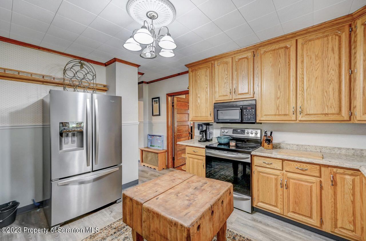 425 State Rte 435 Moscow, PA 18444 - Photo 3 of 45 Gallery Image 3