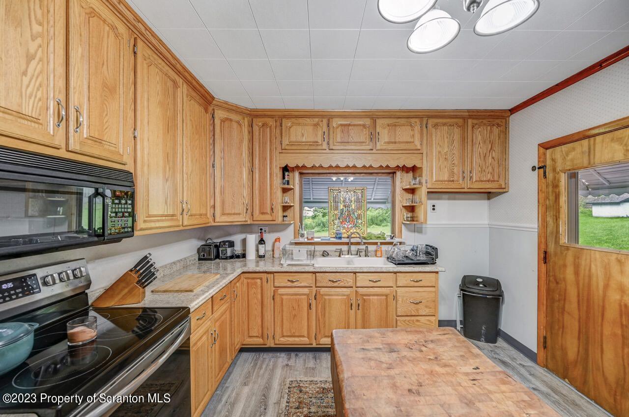 425 State Rte 435 Moscow, PA 18444 - Photo 5 of 45 Gallery Image 5